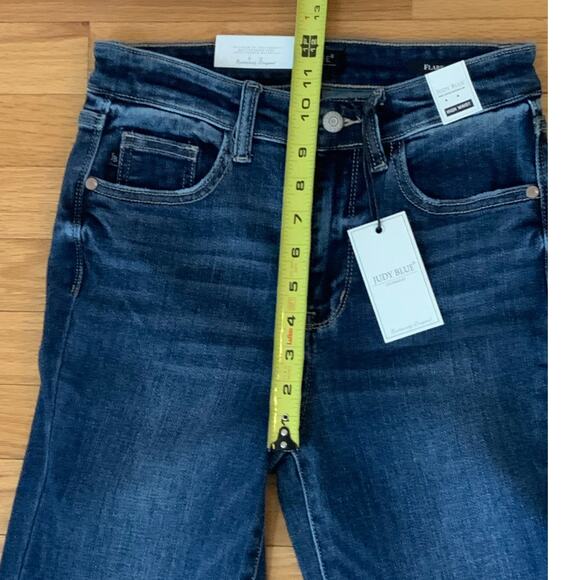 Judy Blue High Waist Classic Contrast Flare Denim for tall women - Picture 5 of 6